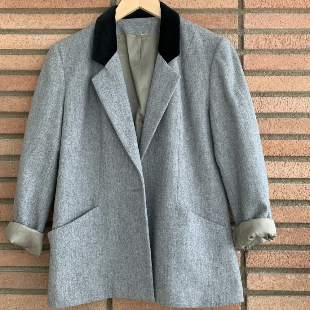 SOLD Vintage Oleg Cassini Velvet collard - Picture 1 of 4